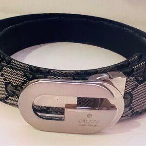 Gucci Silver Metal G Logo Buckle Belt - Black